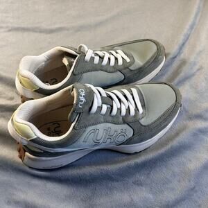 Ryka Women's jog on Slip on Sneakers Casual Shoe size 7